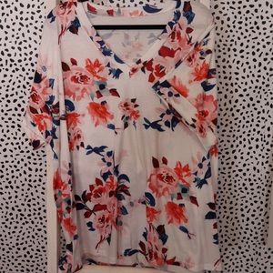 White Floral Plus Size 3X Short Sleeve Tshirt